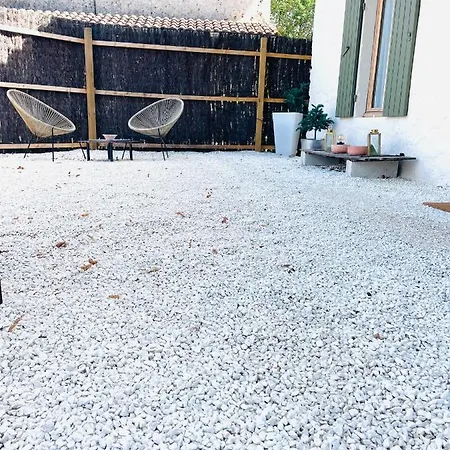 Annexe St Armand 1 *