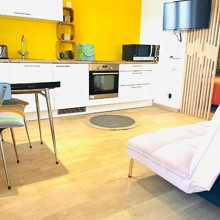 Annexe St Armand 1 * Саль
